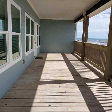 Oceanfront Home Near Hollybeach Cameron Kültér fotó